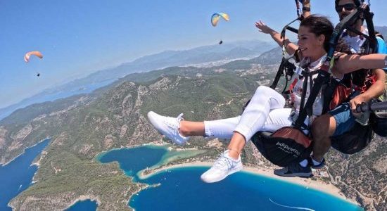 yamaç-paraşütü-ölüdeniz-uçuşu-saat